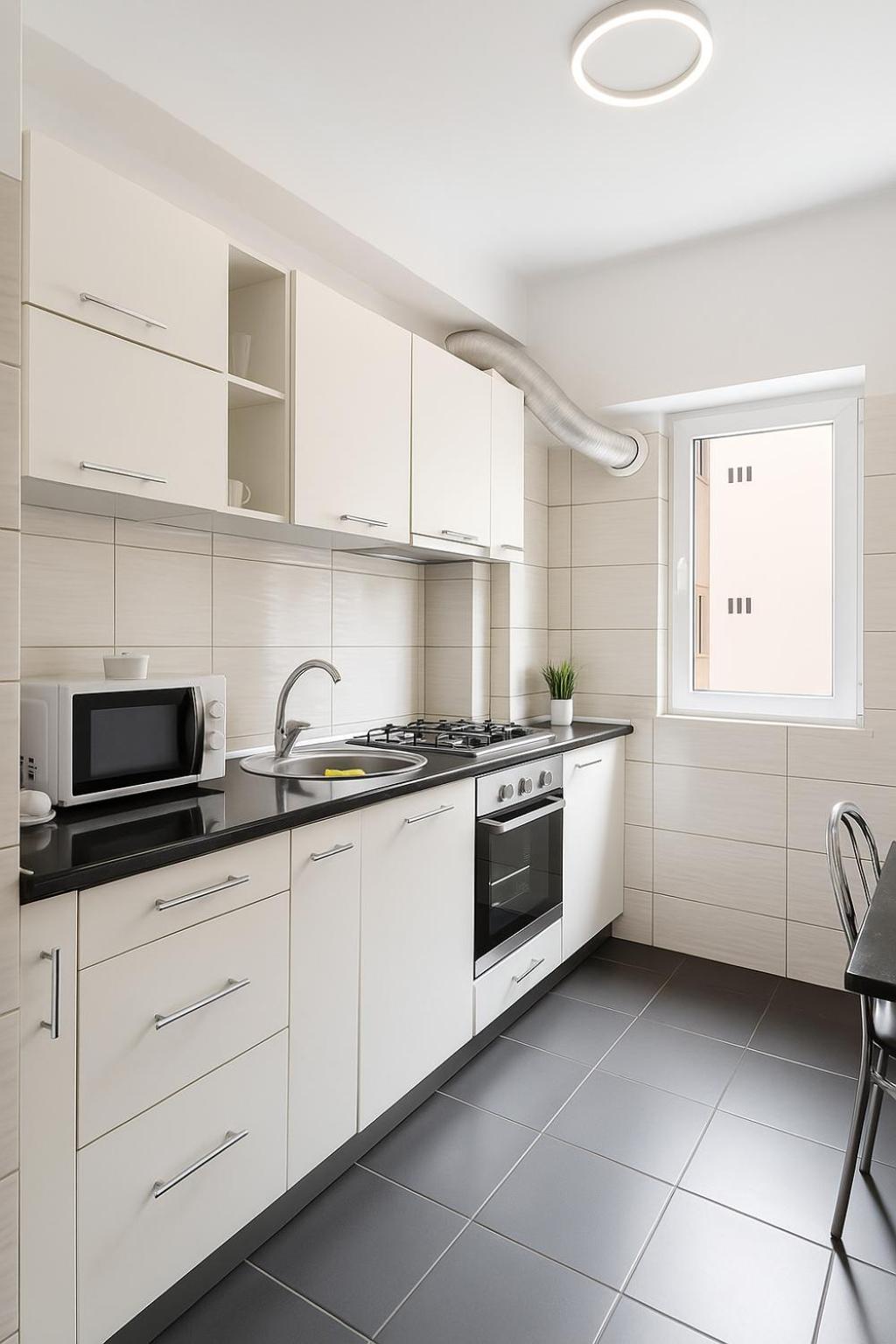 Old Town Apartment *